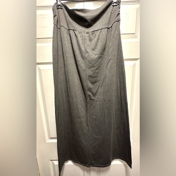 Long pull on Maxi skirt. Sz 1X - Picture 2 of 3
